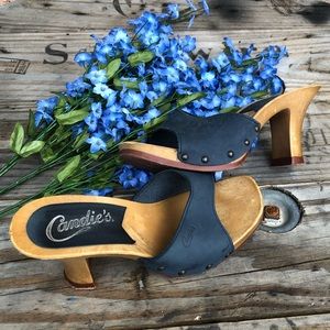 Candie’s Blue suede slide molded plastic heel 6